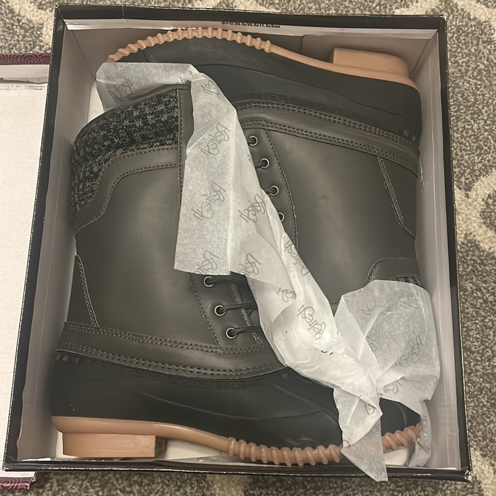 Snow boots - Picture 2 of 4
